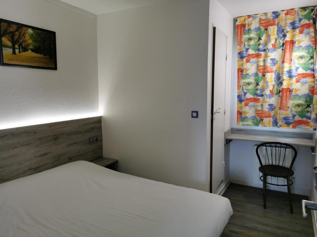 Alpha Hotel Bouafle Exterior photo